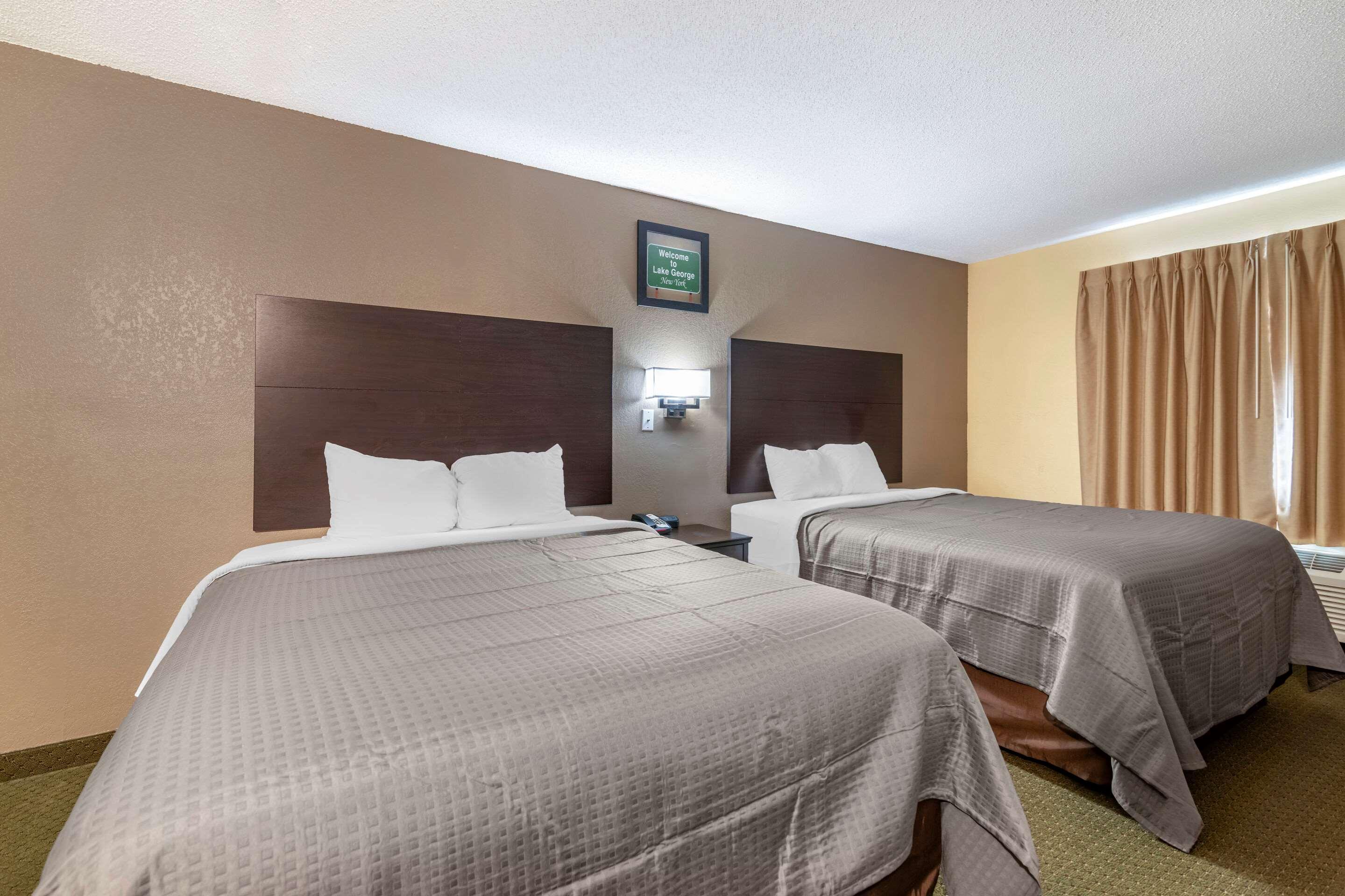 Rodeway Inn Lake George Outlets Dış mekan fotoğraf