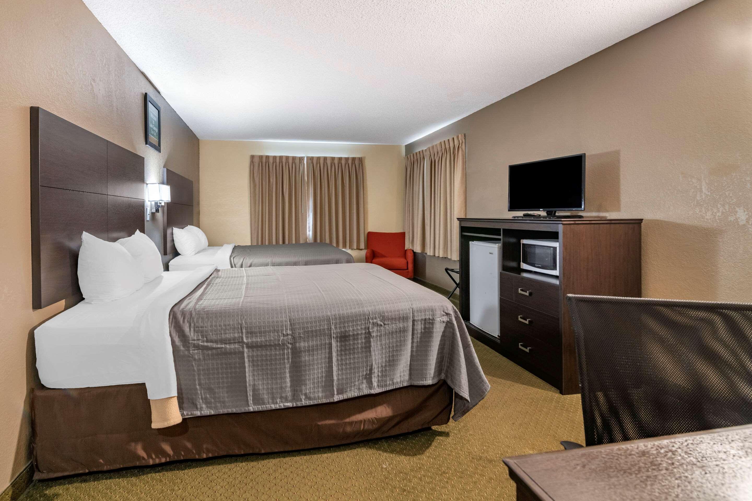Rodeway Inn Lake George Outlets Dış mekan fotoğraf