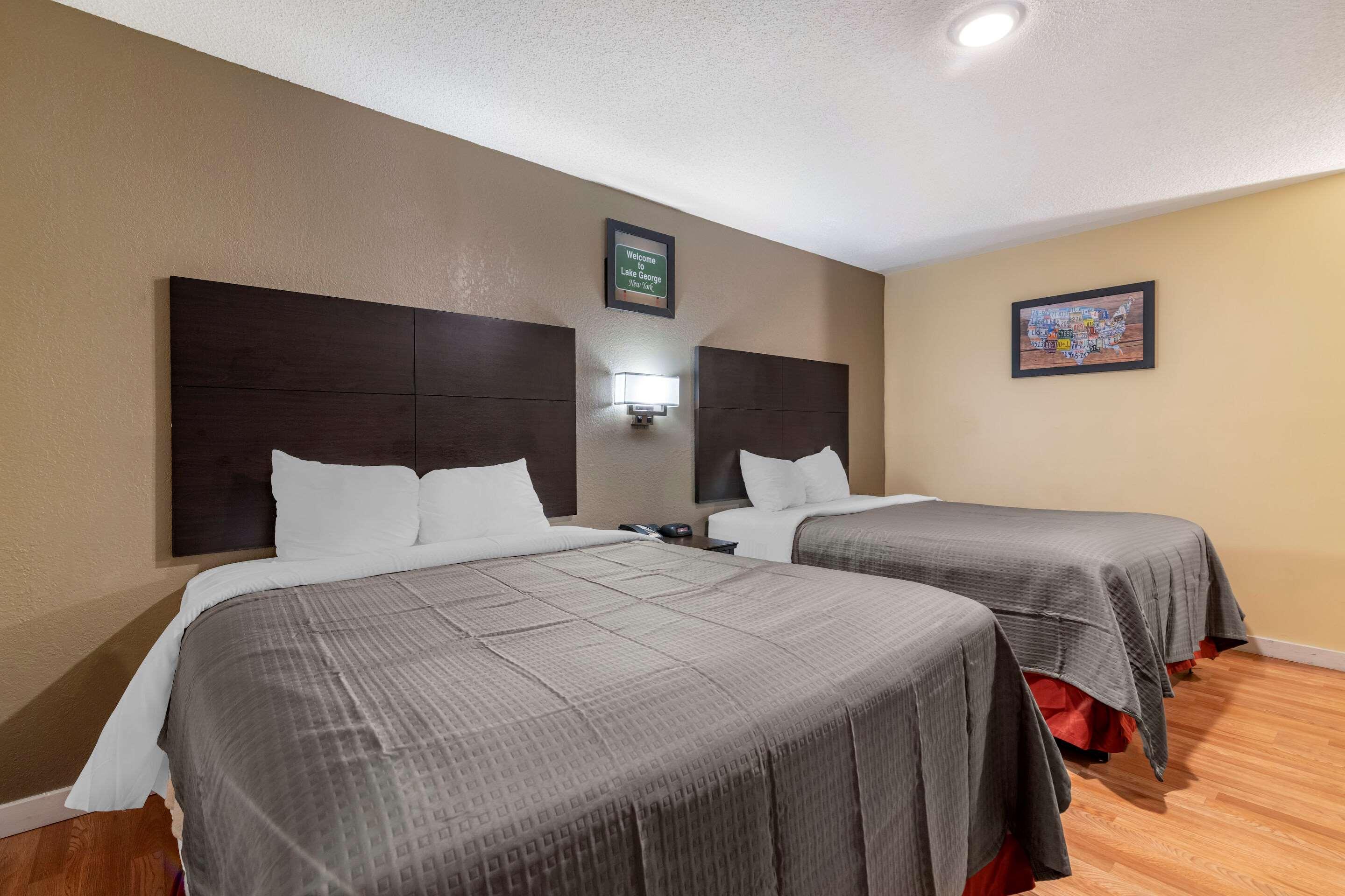 Rodeway Inn Lake George Outlets Dış mekan fotoğraf