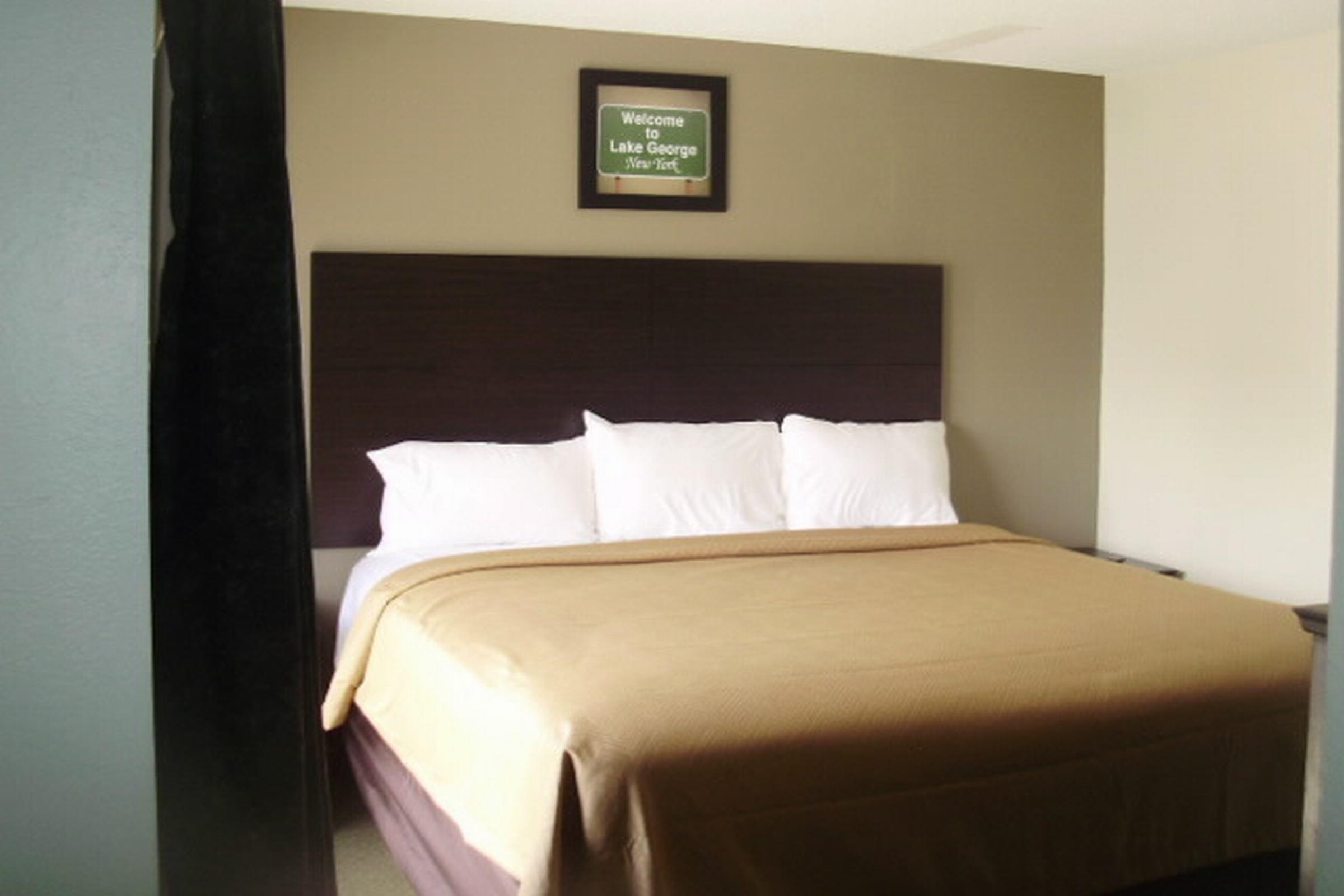 Rodeway Inn Lake George Outlets Dış mekan fotoğraf