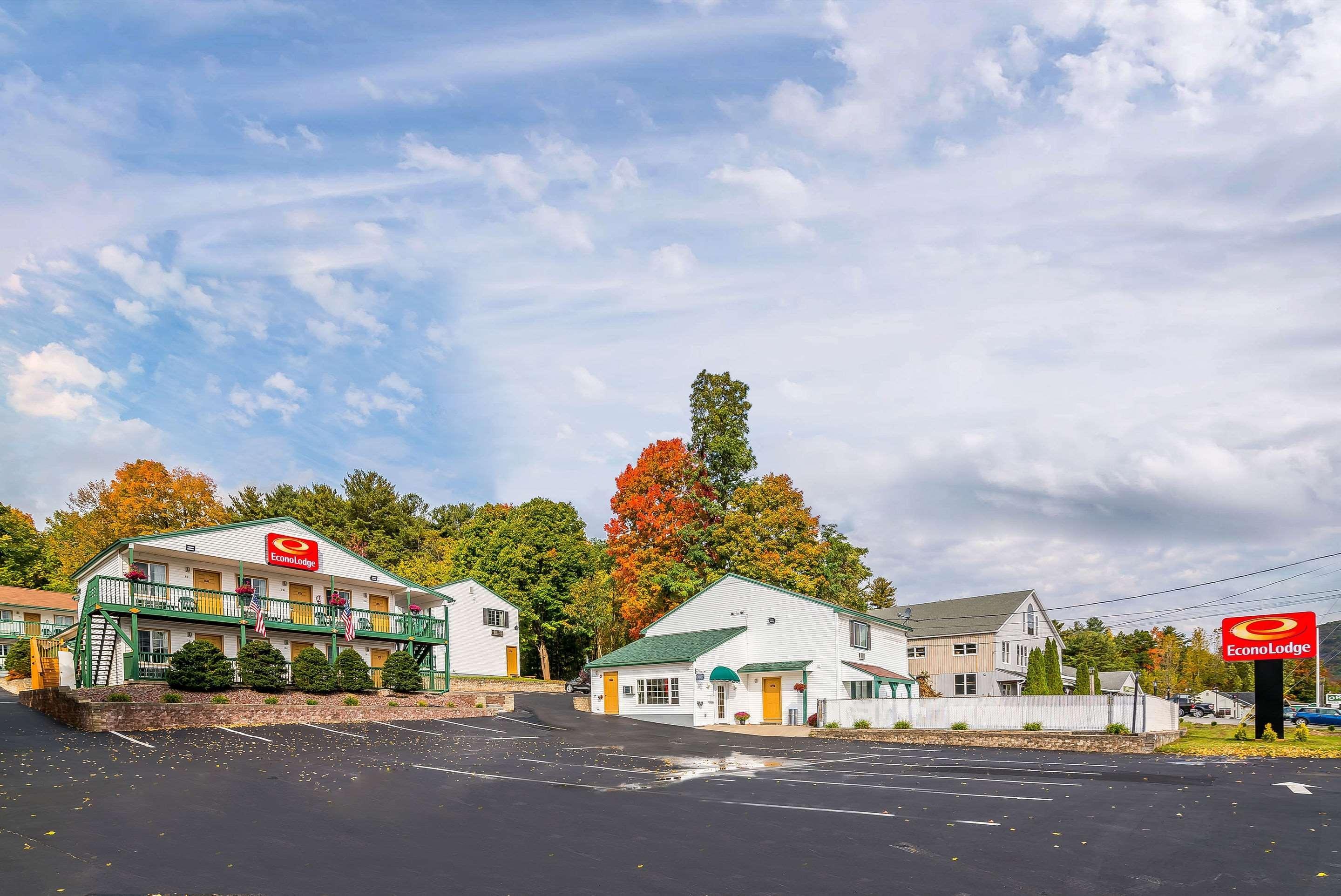 Rodeway Inn Lake George Outlets Dış mekan fotoğraf