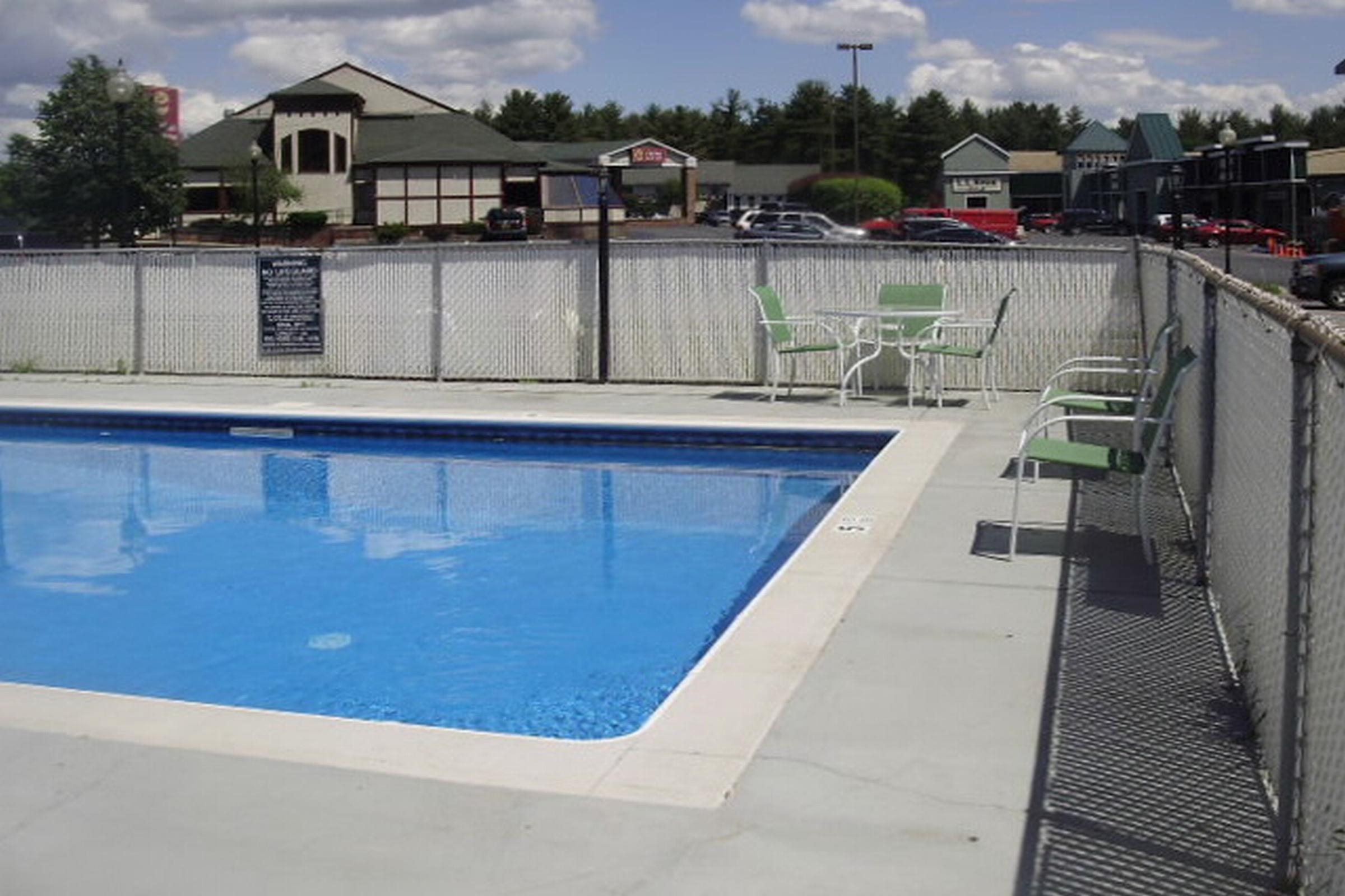 Rodeway Inn Lake George Outlets Dış mekan fotoğraf